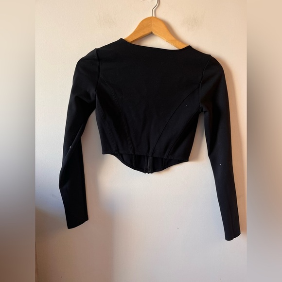 Aritzia Sunday Best Maverick Longsleeve Shirt - Picture 8 of 10